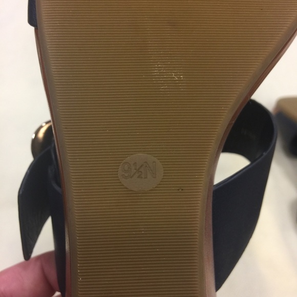 Navy with gold buckle wedge sandals - Picture 6 of 8